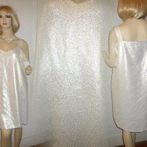 Stunning Polar Bear Gold Dress Size 16 New Tags